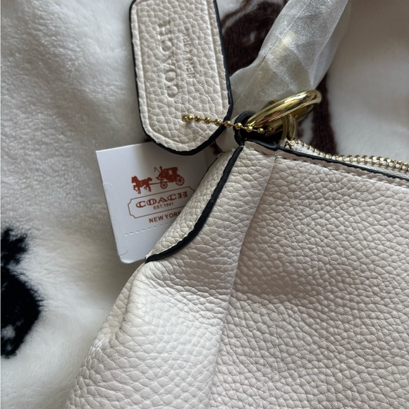 Coach White Leather Tote Bag - Picture 2 of 4